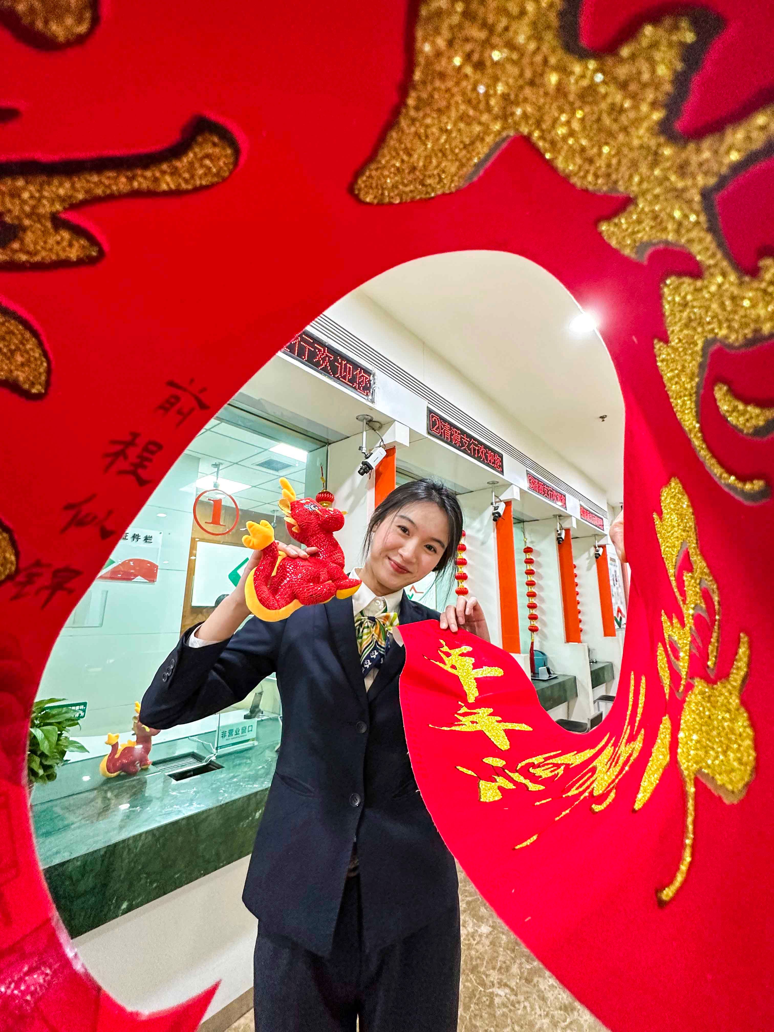 前程似錦——清徐農商銀行  牛立