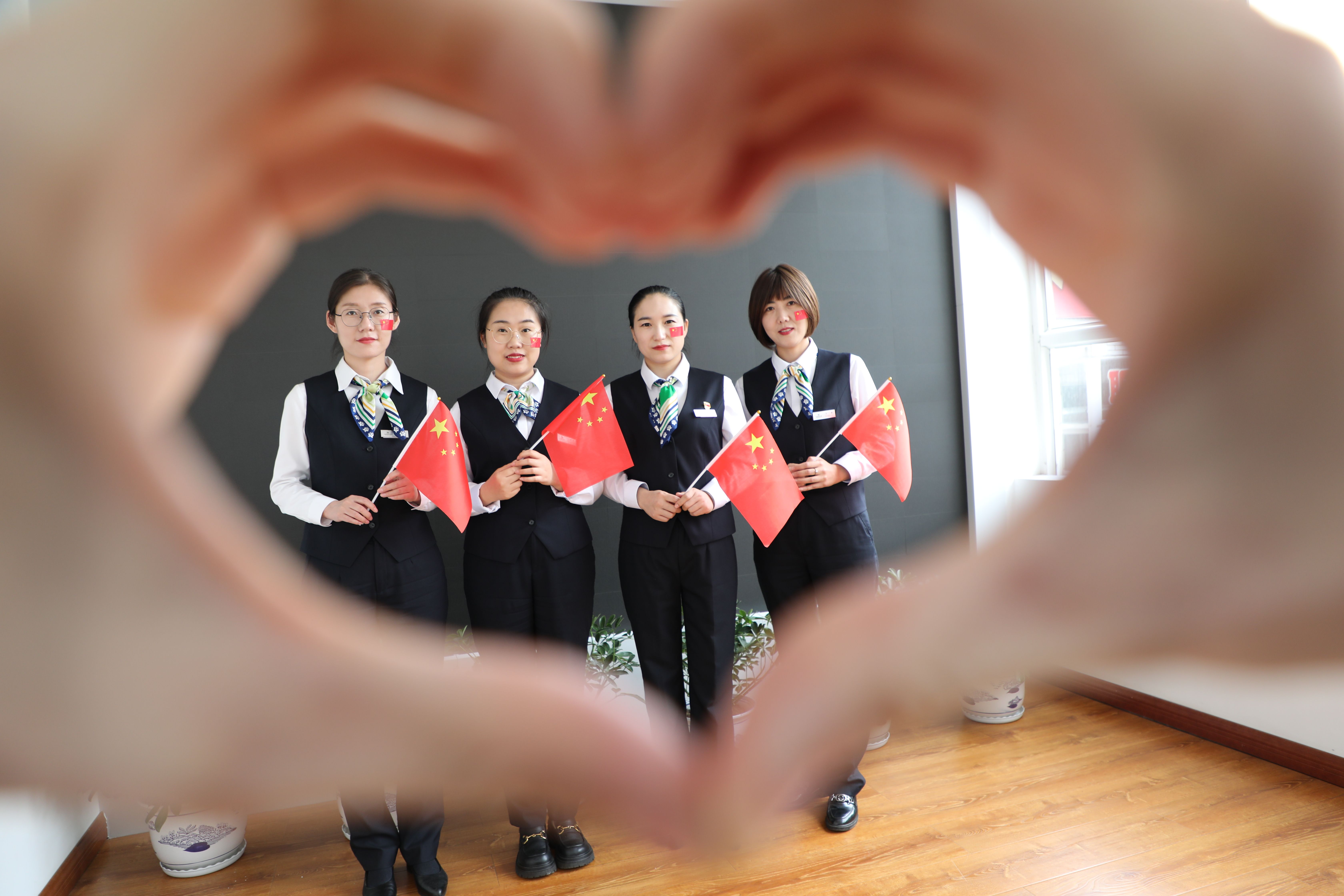 45.《我的中國心》中陽農(nóng)商銀行王雅 (1)